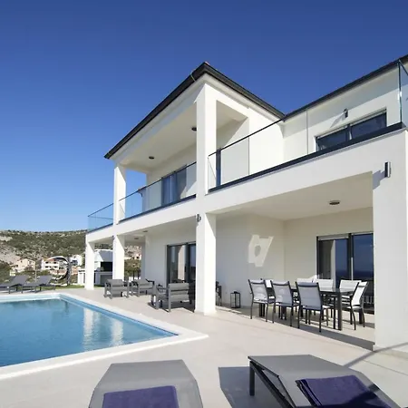 Infinity View Villa